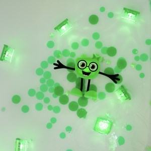 Jouet personnage sensoriel lumineux