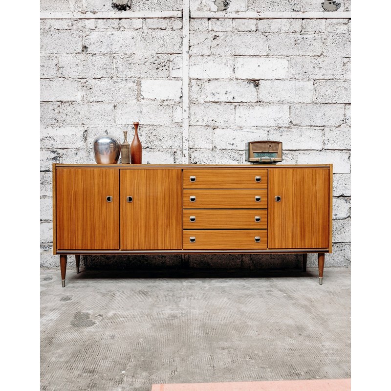 Enfilade en bois spacieuse n°132
