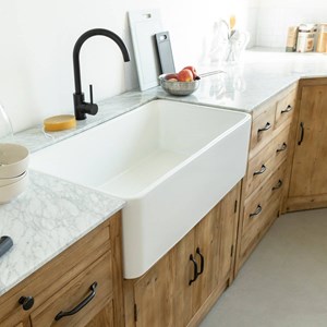 Meuble bas de cuisine avec évier