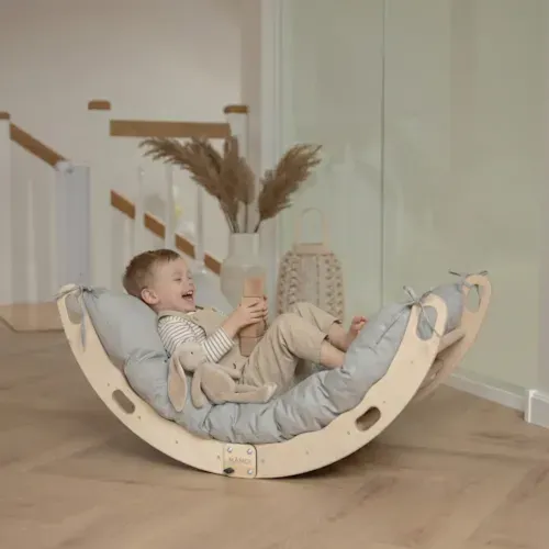 Mamoi - Bascule 2-en-1 montessori en bois contreplaqué avec coussin beige
