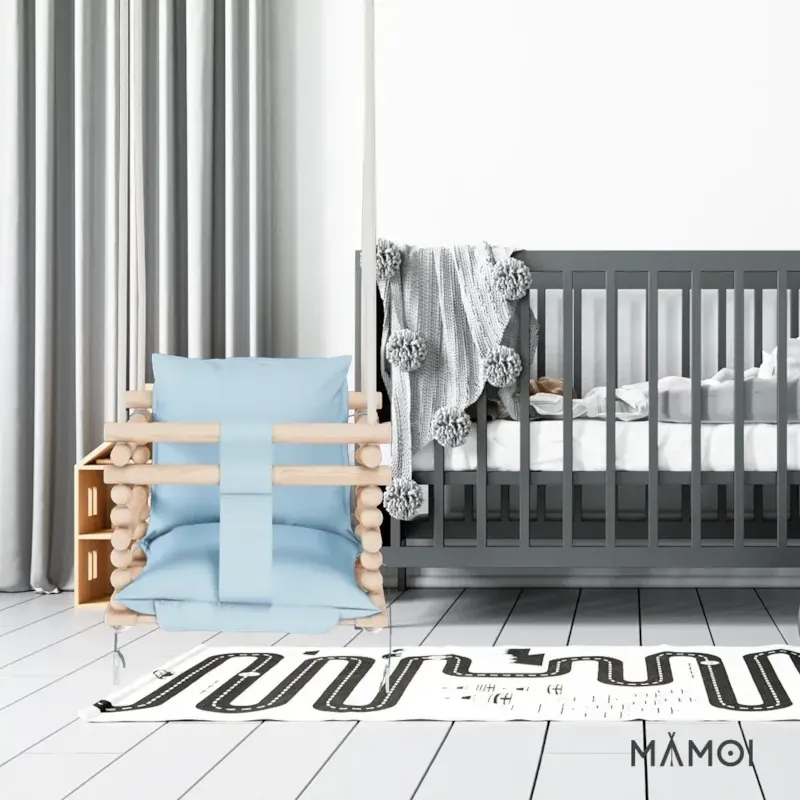 Chaise suspendue bébé en bois avec harnais de sécurité & crochet bleu (Babykare) - Image 1