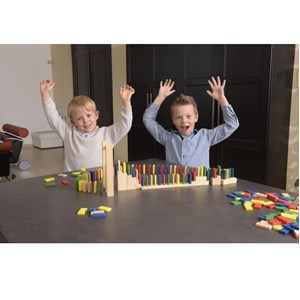 Domino rally