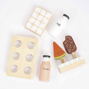 Réfrigérateur-congélateur en bois