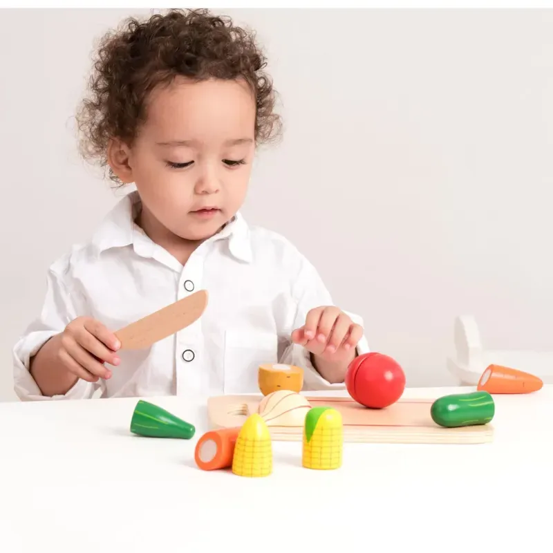Légumes en bois à découper (New Classic Toys) - Image 2