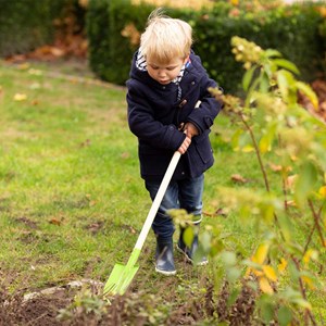 Pelle enfant verte bois et métal