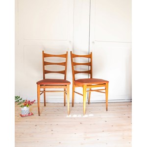 Lot de 4 chaises scandinaves n°183