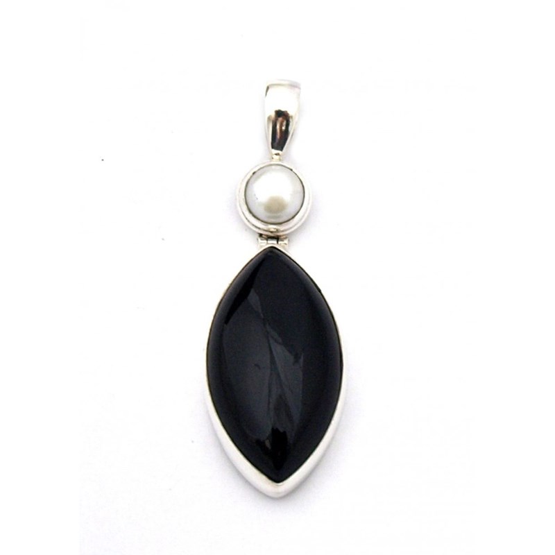 Pendentif agate noire et nacre