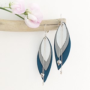 Boucles d'oreilles en cuir pop marine