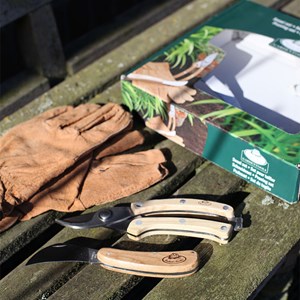 Coffret outils pour tailler