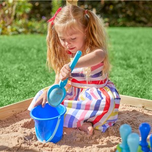 Maisonnette cabane sur pilotis avec tob