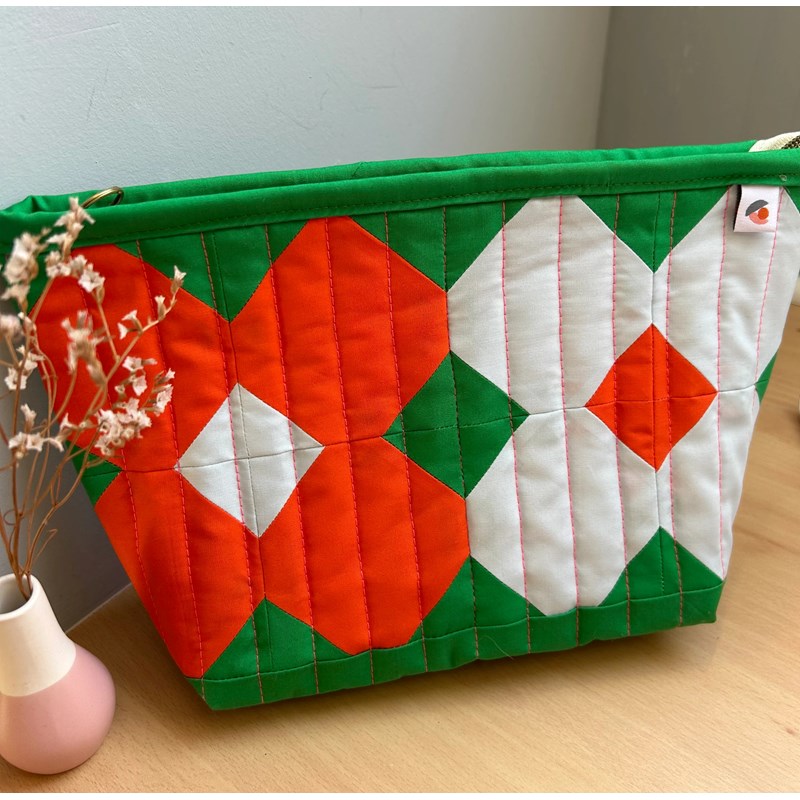 Charlie Pompon - Kit couture quilt flower pouch spring
