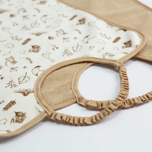 Lot de 2 bavoirs maternelles ecru