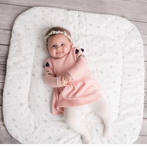 Gigoteuse d'emmaillotage réversible