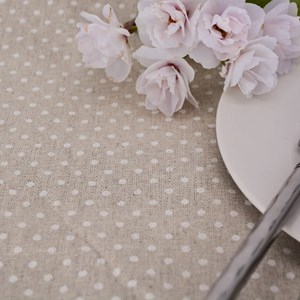 Nappe pique-nique à pois blancs