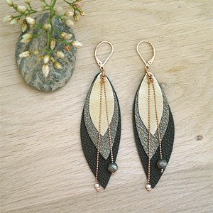 Boucles d'oreilles en cuir pop kaki