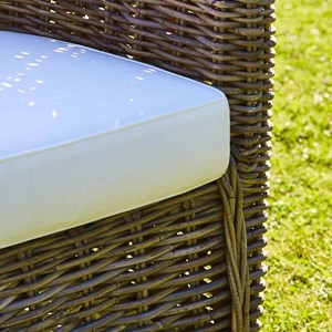 Fauteuil rond en kubu naturel