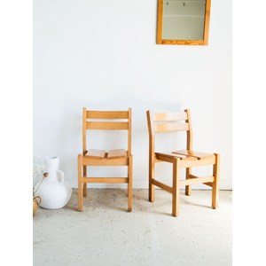 Alma, la paire de chaises en pin n°363