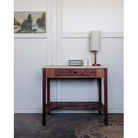 Louise, la coiffeuse en bois n°128