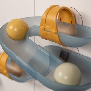 Circuit de bain avec balles