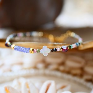 Bracelet advitiya – équilibre et protection avec tourmalines et grenats