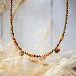 Collier suman - unakite, andalousite - équilibre et transformation