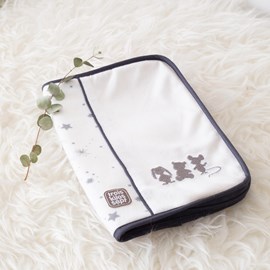 Protège carnet de santé bébé gris