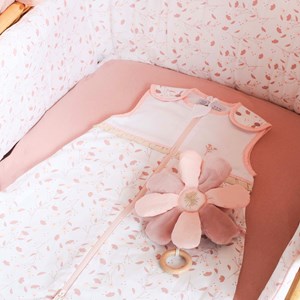 Peluche musicale fleur en coton bio rose