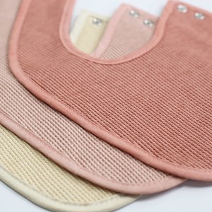 Bavoirs bébé vieux rose