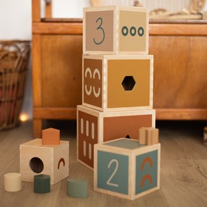 Cubes empilables en bois multicolore