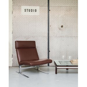 Jakob, le fauteuil en cuir marron n°367