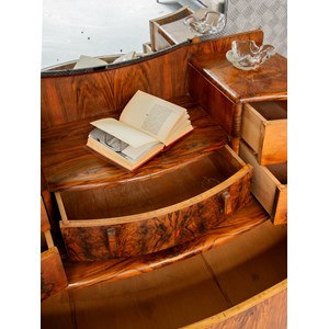 Louise, la coiffeuse en bois n°120