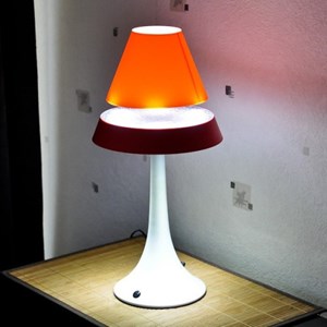 Lampe en lévitation althuria pureline ro
