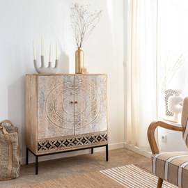 Armoire sculptée en bois de manguier