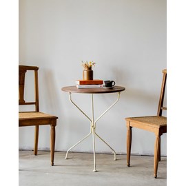 Table pliante en bois et métal n°132