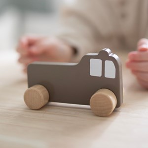 Mes premières voitures en bois nature