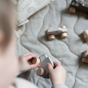 Mes premières voitures en bois nature