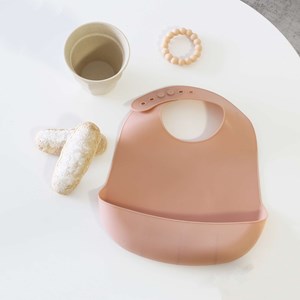Bavoir bébé en silicone avec récupérateu