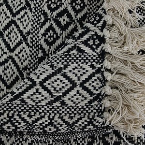 Plaid ethnique frange motif carreaux 120