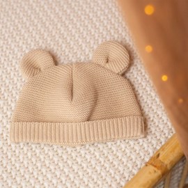 Bonnet en maille avec des petites oreill