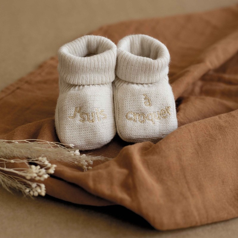 Chausson bébé avec broderie sable 0 1 mo