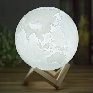 La lampe veilleuse terre féérique