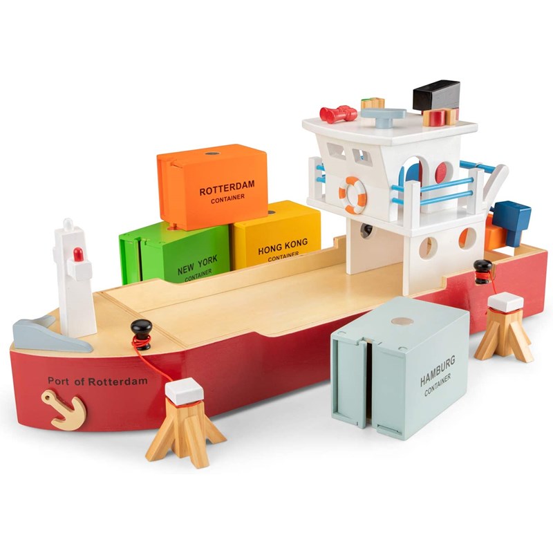 Bateau-container avec 4 containers