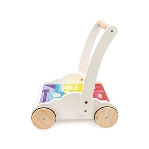 Trotteur nuage et arc-en-ciel