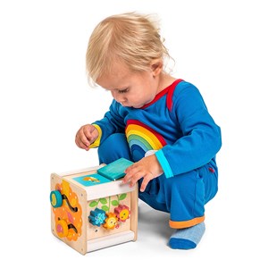 Petit cube d'activités