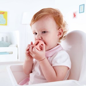 Sonajero bebé hape geométrico