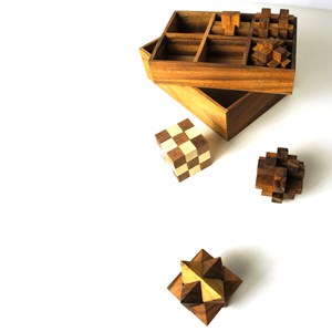 Le coffret en bois 6 casse-têtes
