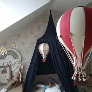 Montgolfière décorative bordeaux rouge