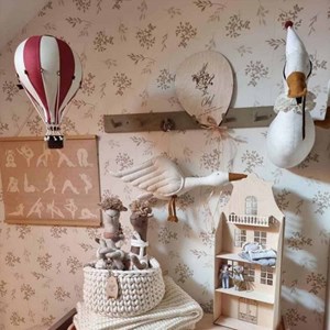 Montgolfière décorative bordeaux rouge