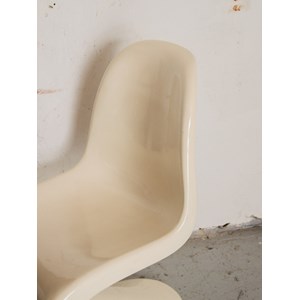 Alma, la chaise panton beige n°398