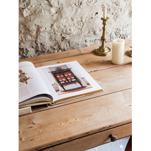 Romy, la table à manger en bois n°304